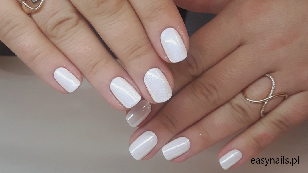Syrenkowy Manicure Syrenkowe Paznokcie Zdjęcia Inspiracje Efekt Magicznego Połysku