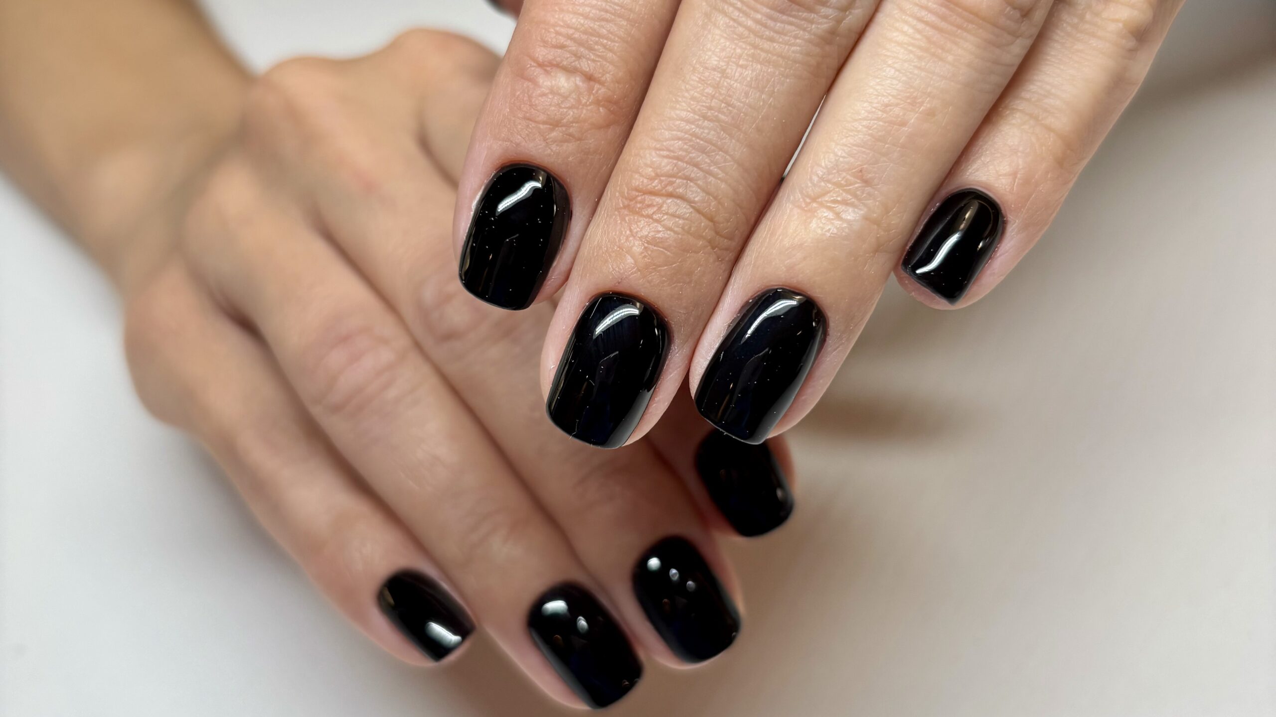 Czarny Manicure Czarne Paznokcie Zdjęcia Inspiracje Efekt Ponadczasowego Szyku