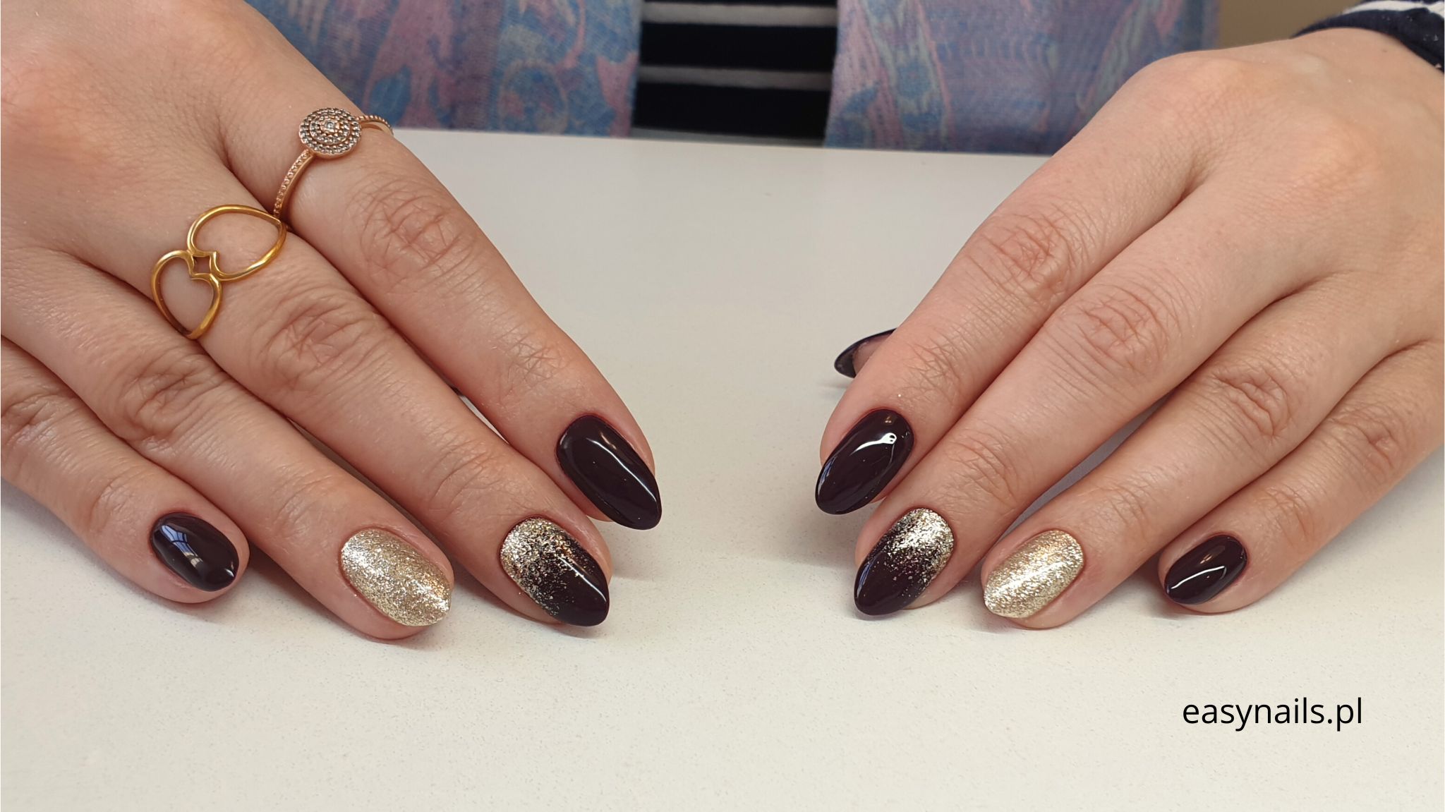 Paznokcie Czarno-Złote Z Brokatem Luksusowy Duet Kolorów