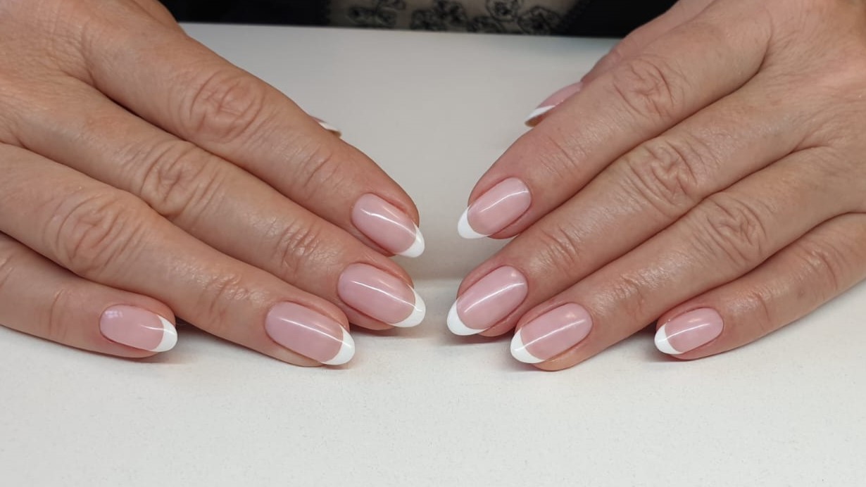 Paznokcie Żelowe French Klasyka Która Nigdy Nie Wychodzi Z Mody