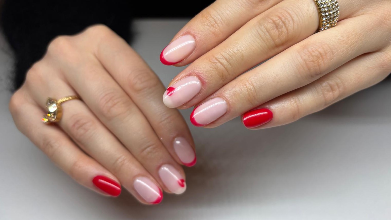 Czerwony French Manicure Paznokcie Czerwony French Zdjęcia Inspiracje Efekt Stylowej Klasyki