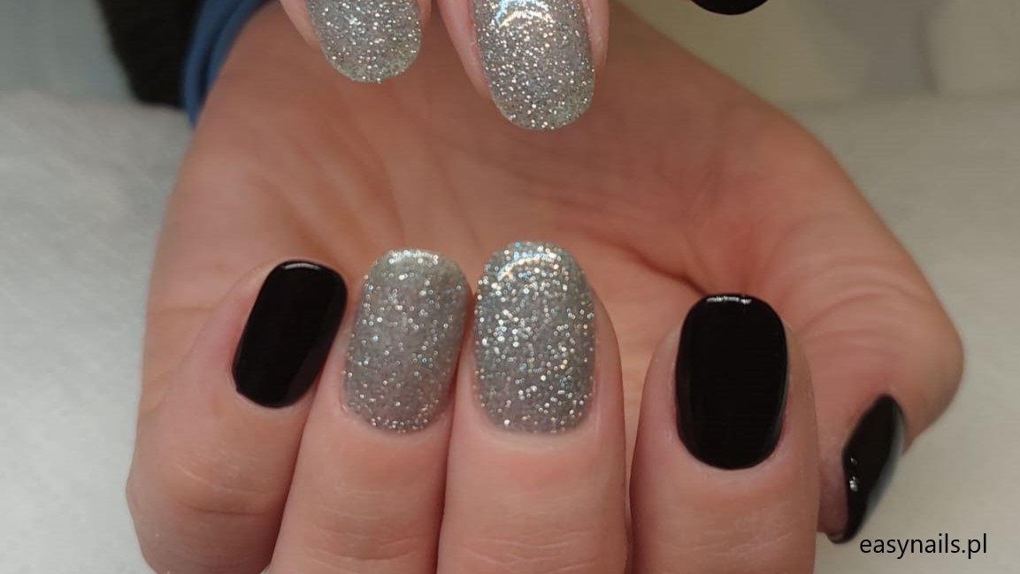 Czarny Srebrny Brokatowy Manicure Paznokcie Zdjęcia Inspiracje Efekt Nowoczesnej Tajemnicy