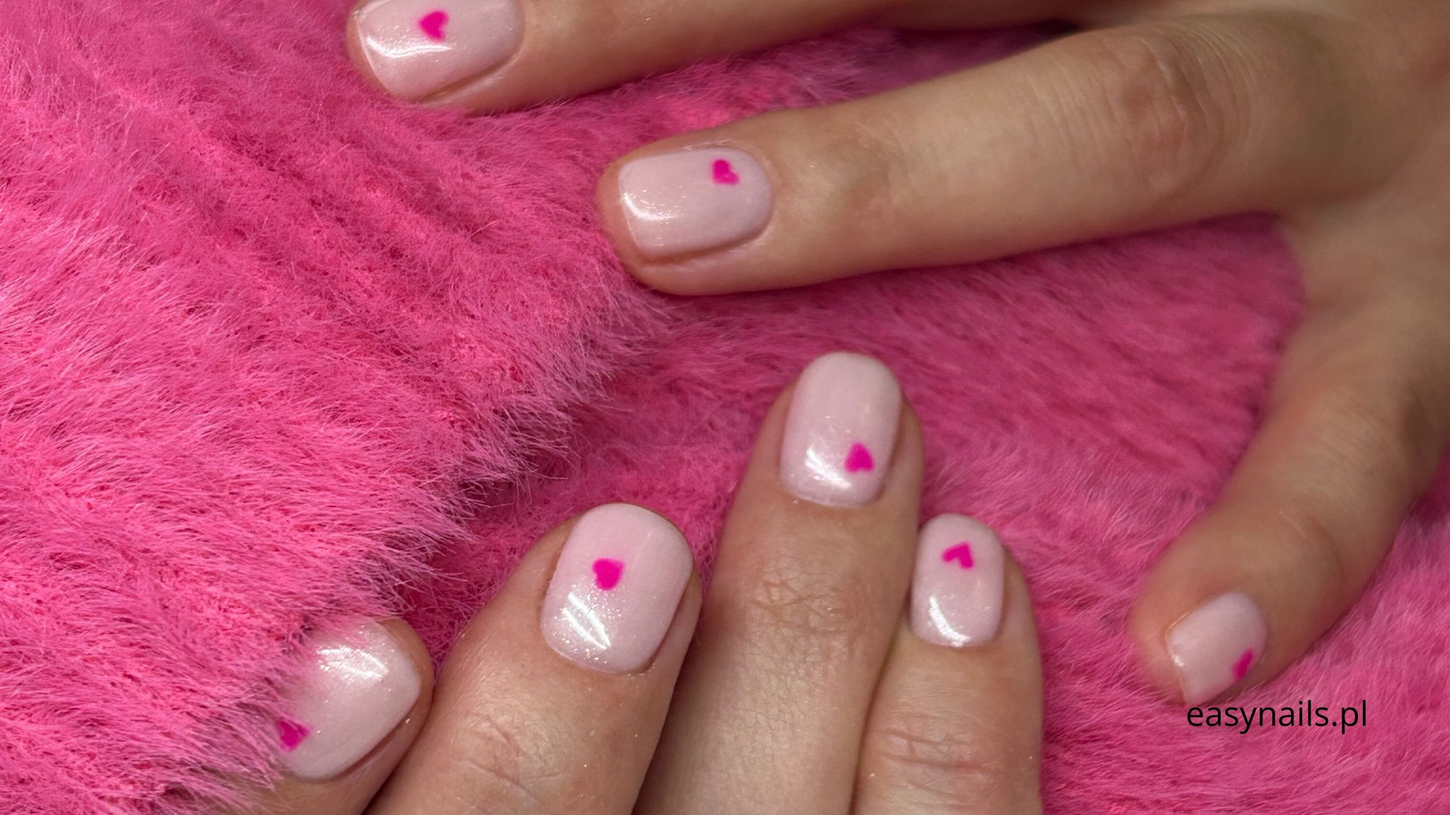 Paznokcie Serduszko Paznokcie Z Serduszkiem Urocze I Romantyczne Stylizacje Na Każdą Okazję