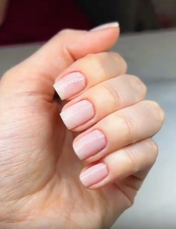 Przezroczyste Paznokcie Elegancja W Minimalistycznym Wydaniu